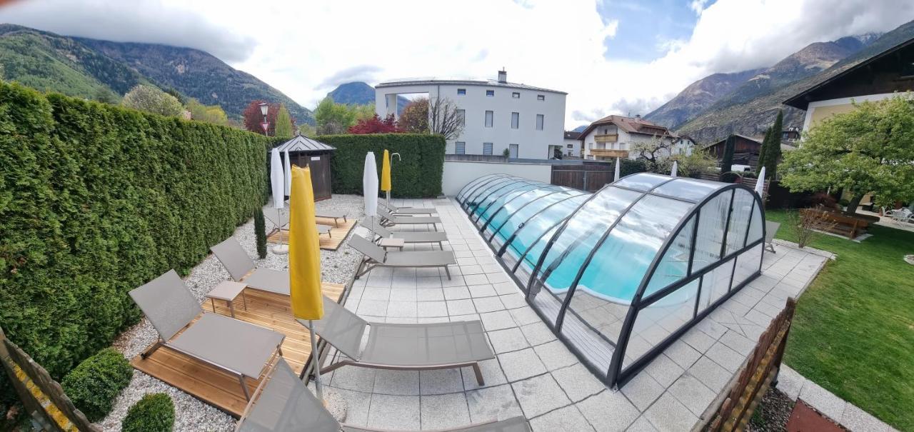 Pension Sattlerenglhof Latsch Exterior foto
